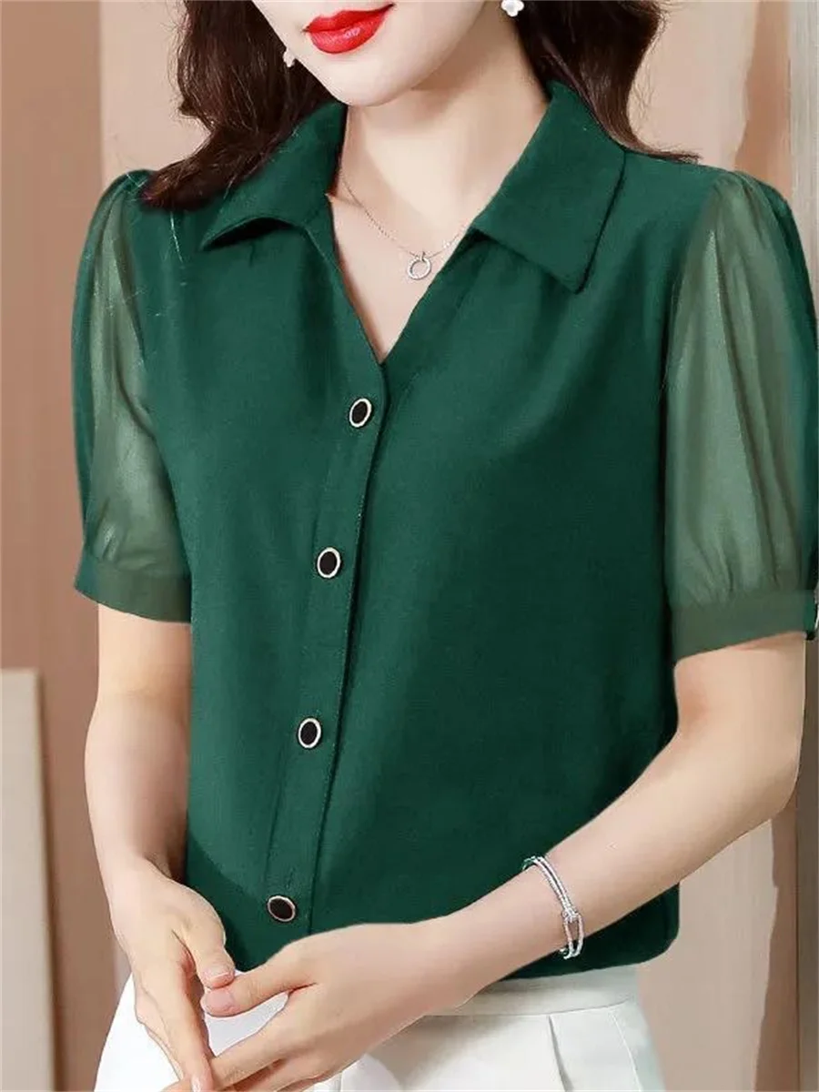 

Блузка женская летняя однотонная с отложным воротником и коротким рукавом