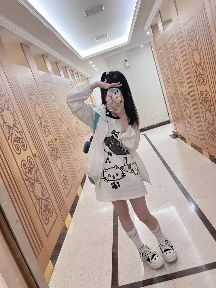 Футболка женская с открытыми плечами и графическим принтом Милая футболка