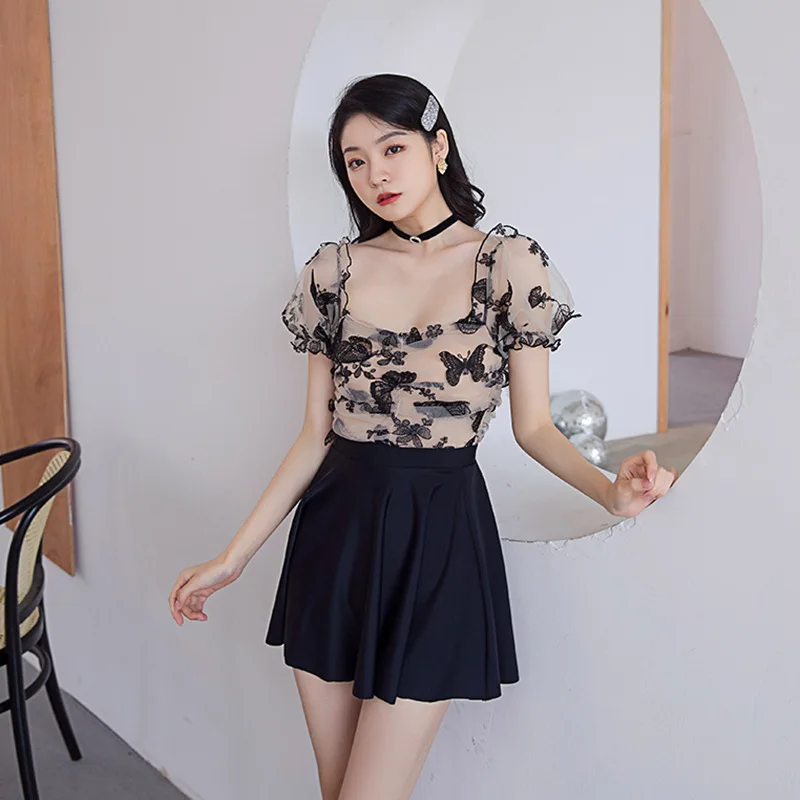 

One Piece Swimwear For Women Bath Swimsuit 2022 Bikini Plus Size New Korean Ins Sexy Backless Lace Short Sleeve Skirt Two