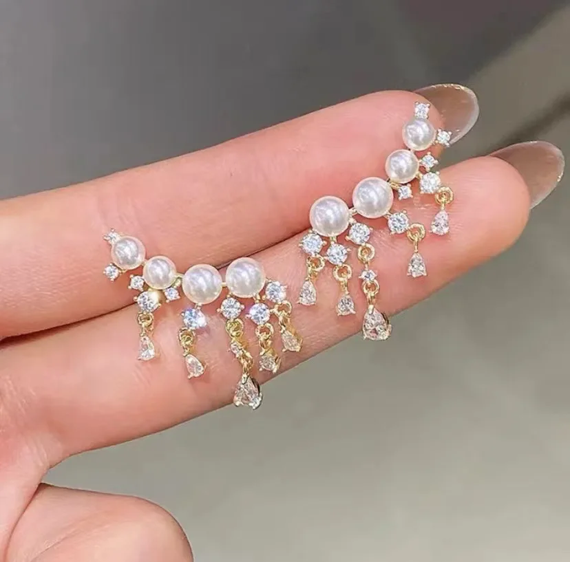 

New Trend Small Fresh Fashion Classic Imitation Pearl Tassel Ladies Earrings Earrings E7169