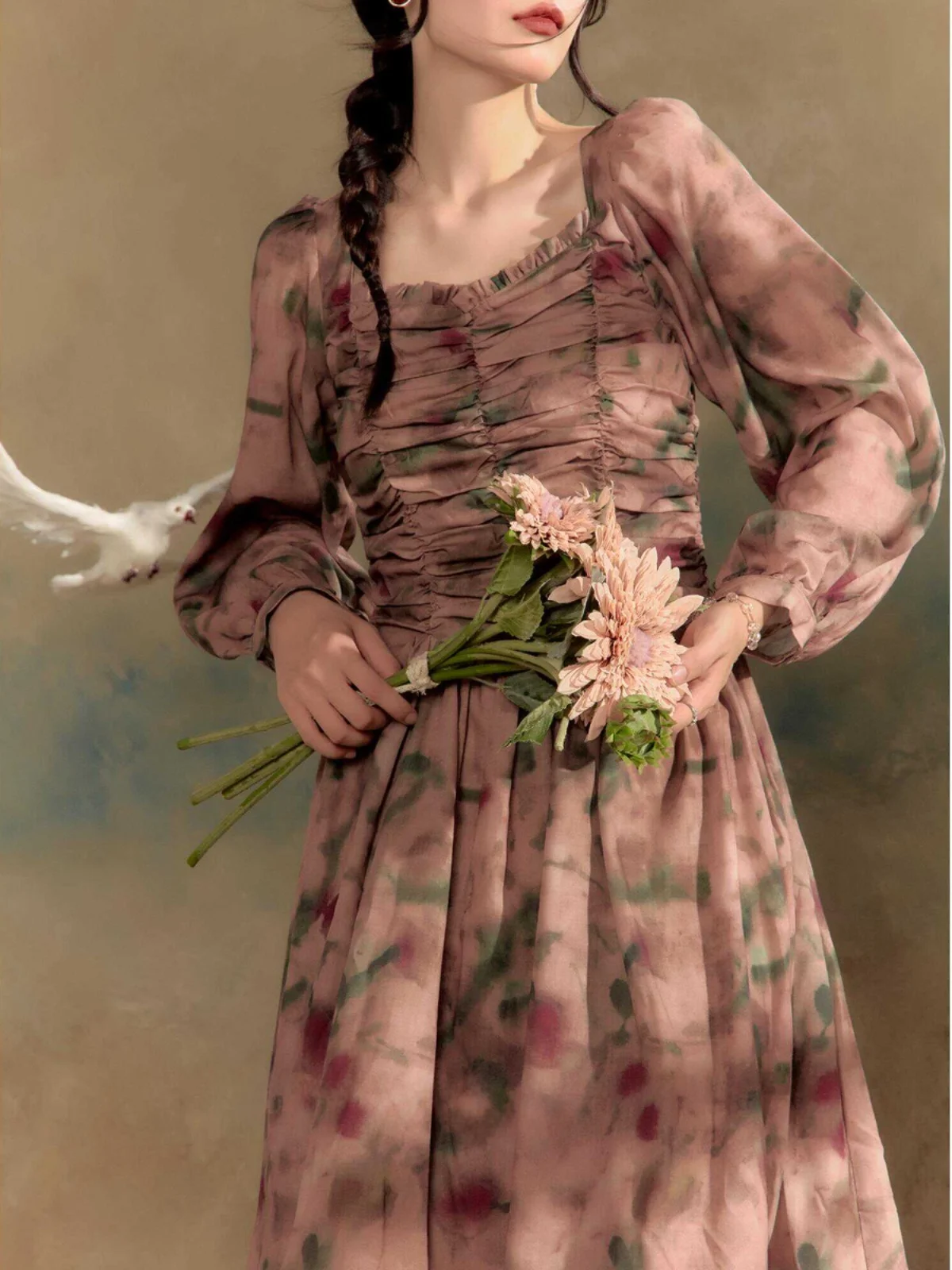 Джо и цветочная бутылка | Осеннее новое французское платье с квадратным