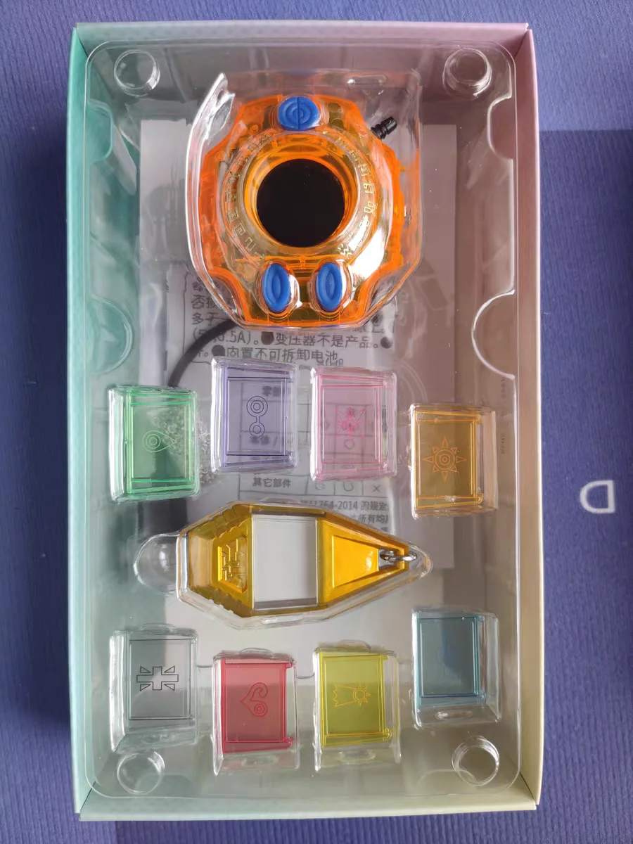 Фото Коллекционная фигурка Bandai Digivice Tyrannosaurus Machine, лимитированная серия к 25-летию, специальное издание с цветным экраном №5