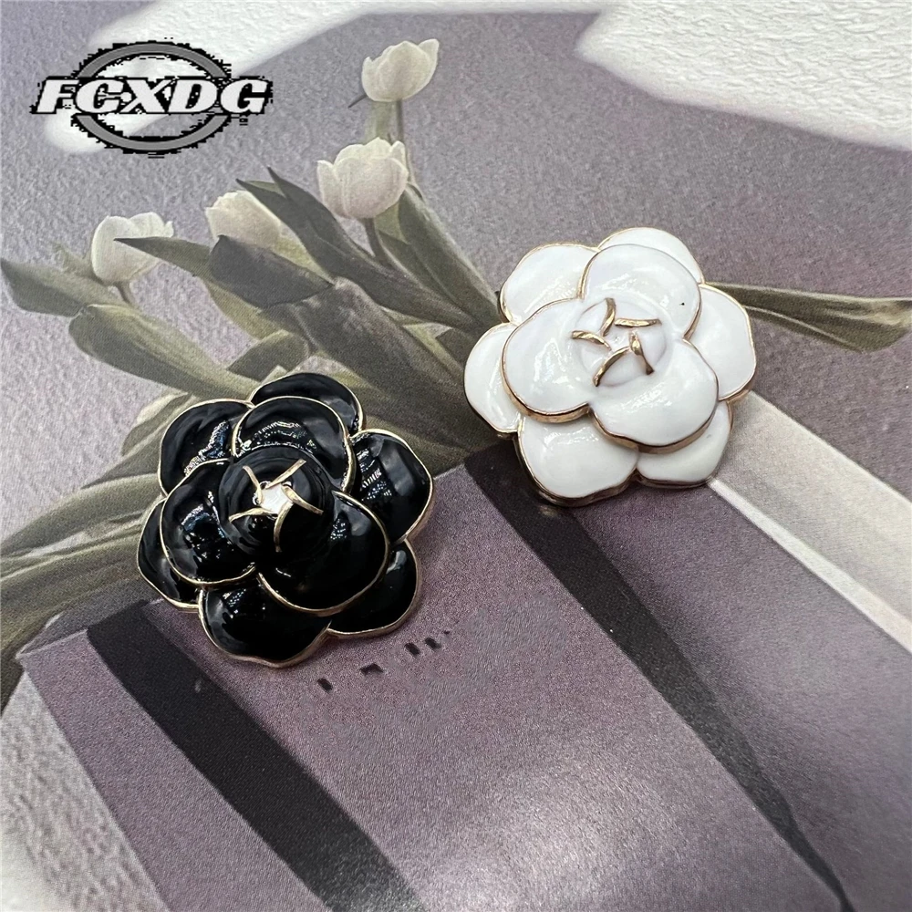 

FCXDG 10pcs Very Beautiful Flower Buttons for Shirt Ladies Clothing Decorative Black Buttons for Clothing Fashion Sewing Buttons