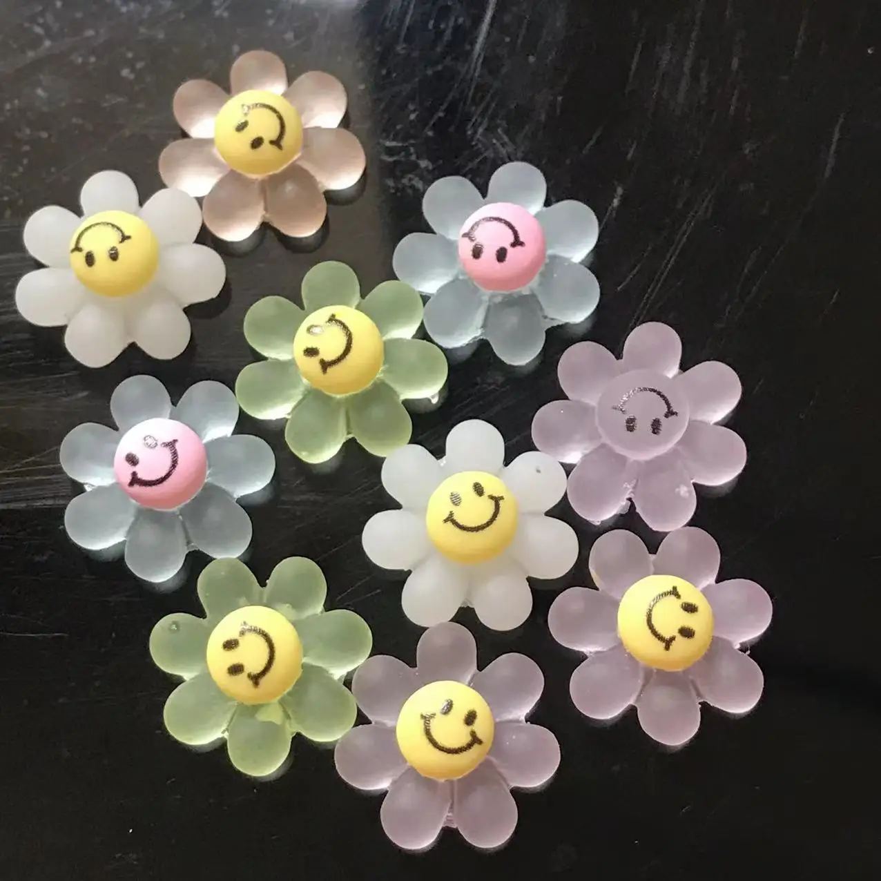 

10pcs Light Colors Sun Flower Nail Rhinestones 12MM*12MM Resin Smile Nail Art Decorations Jewelry Summer Nail Accessories #111