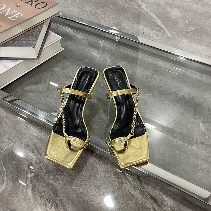 

Женские шлепанцы на низком каблуке, из ПУ кожи, без задника