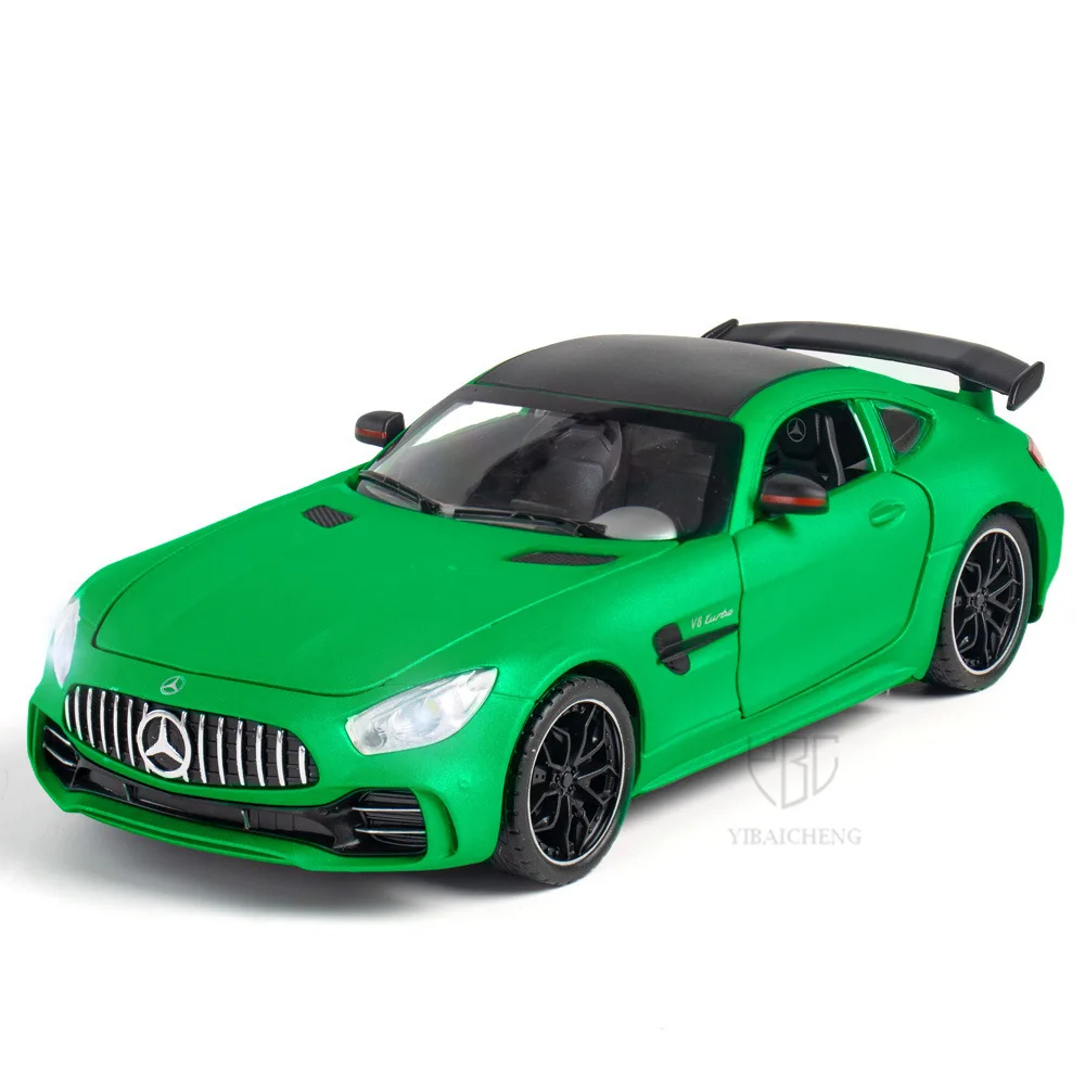 

Модель Автомобиля AMG GTR, литая, 4 двери, металлическая