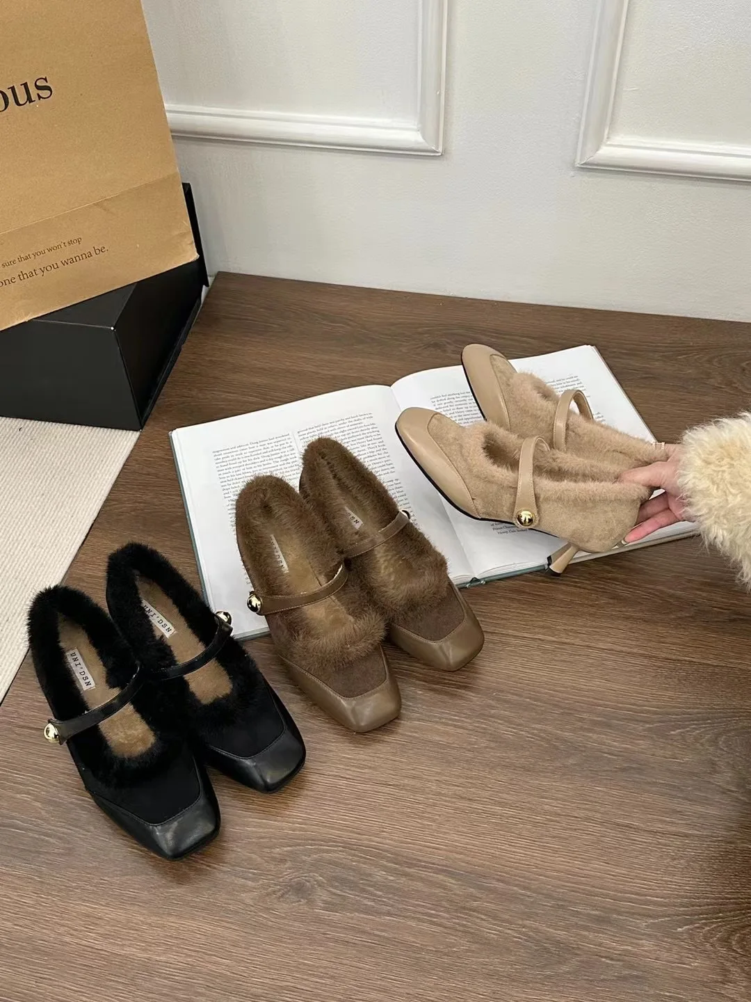 

Round Toe Women Pumps 2024 New Arrivals Fur Design Black Beige Brown Thin High Heels Office Pumps Shoes Woman 35-39 Slip On