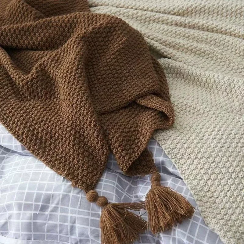 

Теплое вязаное одеяло Peitto