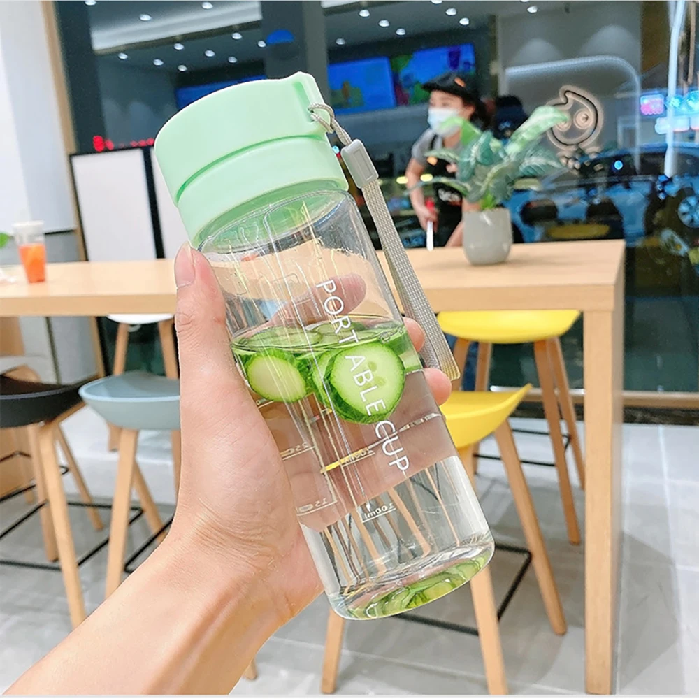 Спортивная бутылка большой емкости 800 мл для воды с матовым пластиковым дизайном