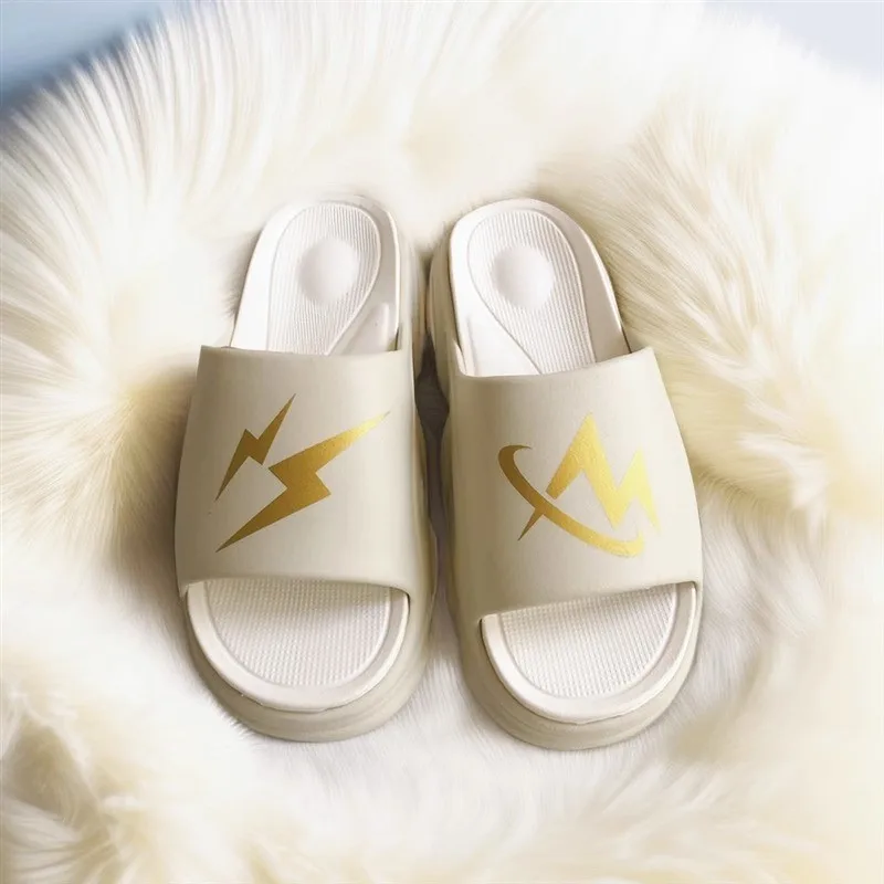 Рисунок 2 - Сандалии для мужчин и женщин