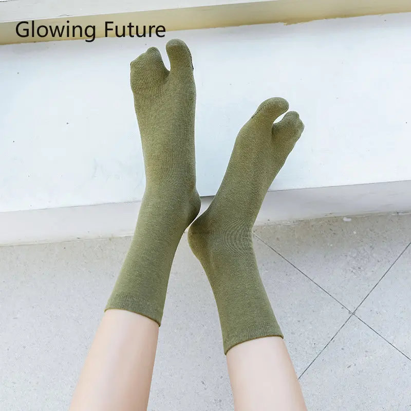 New In Fashion Women Two Toed Socks Thin Spring Autumn Cotton Kawaii Socks Solid Split Toe Socks Japanese Style cute Clogs Sock