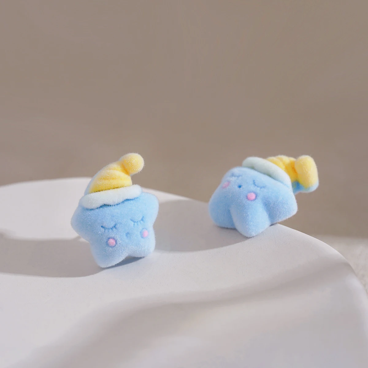 

Korean Earrings Plush Blue Star Earrings Special Design Winter Velvet Earrings High-end Cute Sweet Earrings New