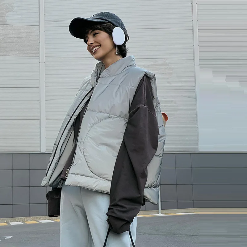 Street Wind Personality Laser Reflective Vest Female 2022 Autumn and Winter Warm Fashion Casual Zipper Cardigan