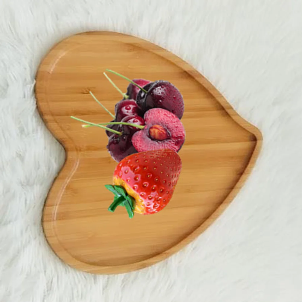 

2pcs Wood Heart Shape Plates Ring Jewelry Wood Holder Wood Serving Trays for Snack Dessert Gifts for Friend Wedding Anniversary
