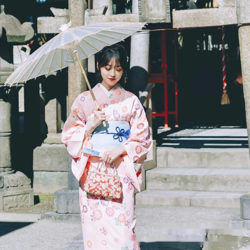 Кимоно для девочек женское фото платье торжественное традиционное