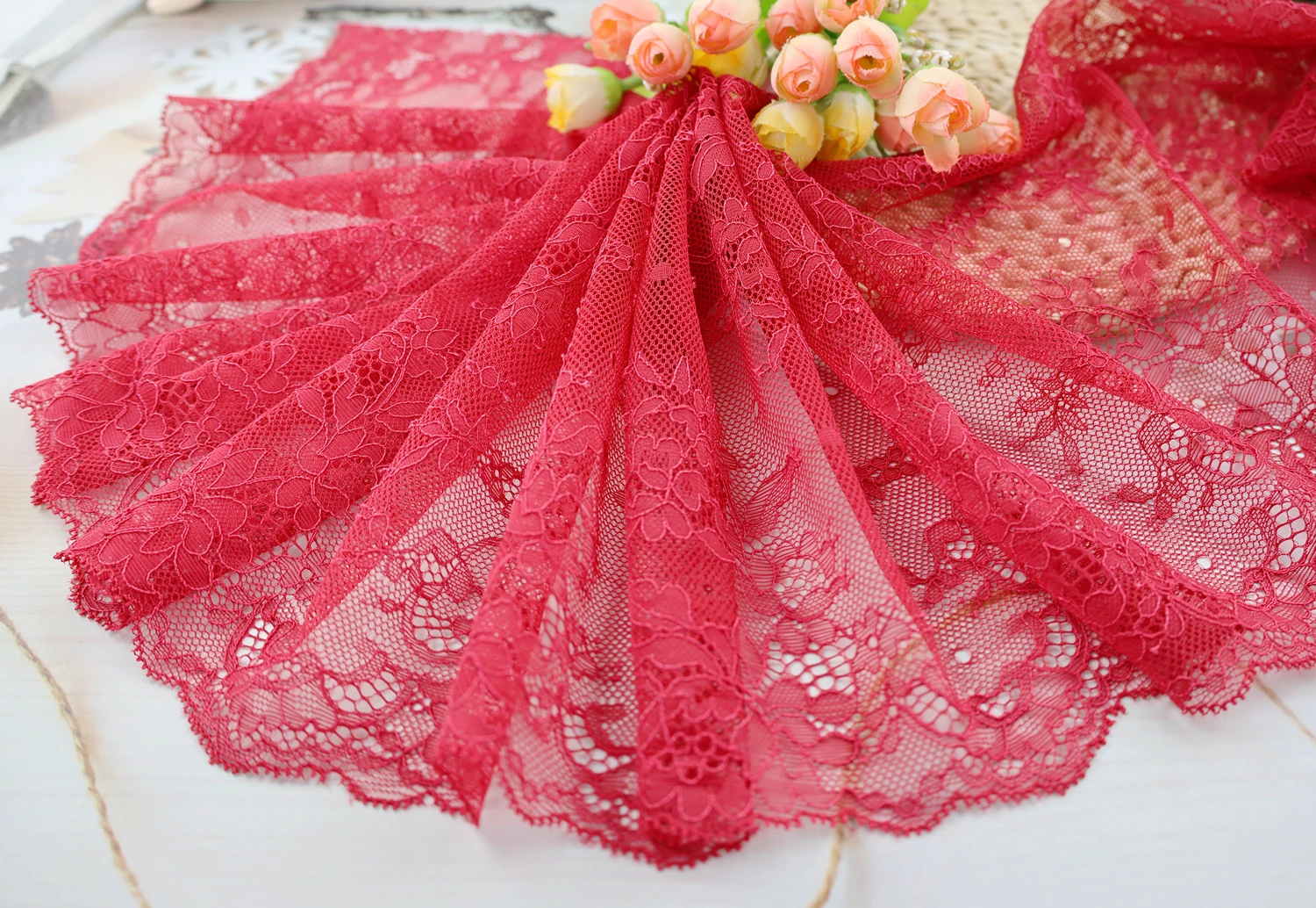 

Wholesale lot 1yard delicate Red Elastic/Spandex Soft Flower Floral lace trim DIY/sewing/Wedding Lace 680