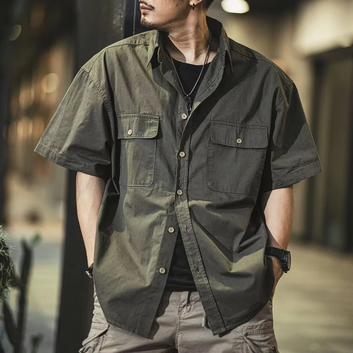 

Рубашка мужская в стиле ретро, тонкая с коротким рукавом и множеством карманов, свободная повседневная одежда для инструментов в американском стиле, лето