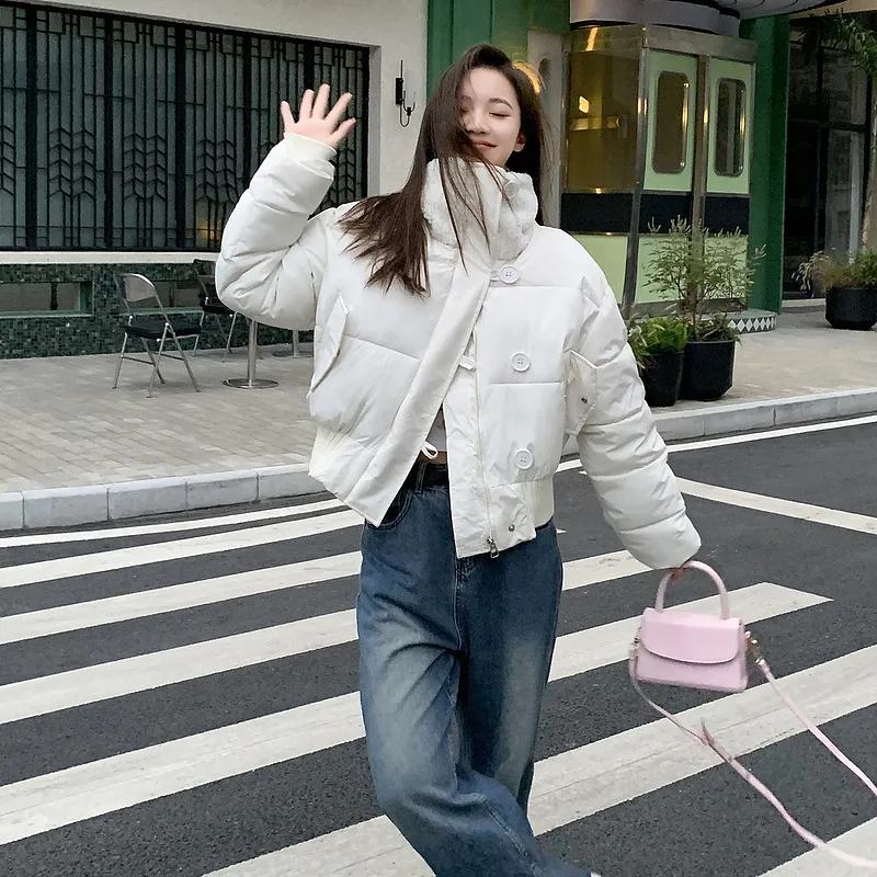 Пуховик женский с воротником-стойкой