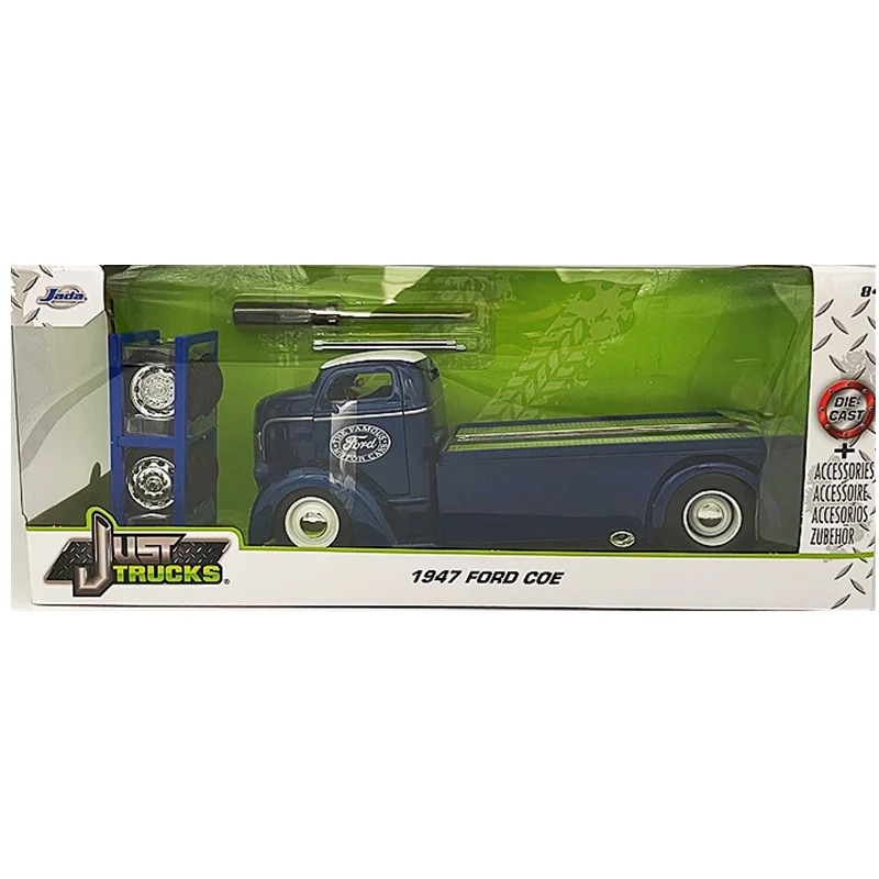 Модель автомобиля из металлического сплава для Chevrolet SUBURBAN Ford 1:24 |