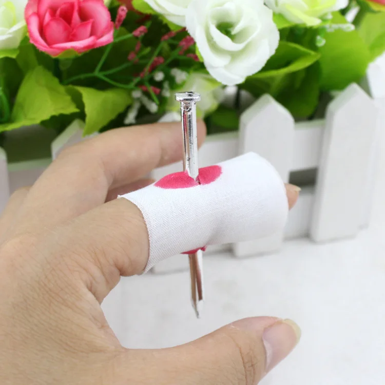 

2Pcs Fool Toys Blood Prank Magic Prop Joke Fake Nail Through Finger Magic Funny Gadgets Magic Trick