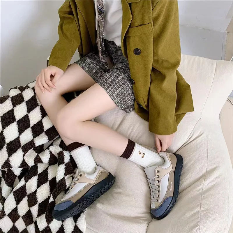 Harajuku Women Socks Autumn Simple Casual Black White Striped Pile Socks for Girls Breathable Middle Tube Bear Cotton Soft