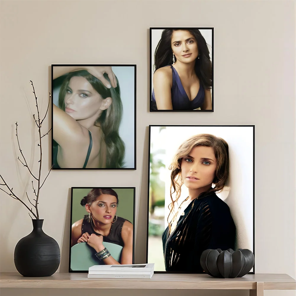 Певица Нелли Фуртудо фильм липкие постеры винтажная комната домашний бар кафе