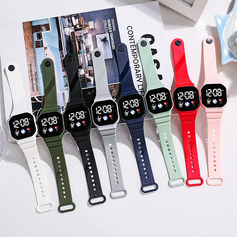 

Children's Astronaut Electronic Watch Simple LED Display Fashion Silicone Watch Band Square Cute Fashion Kids Electronic Watches