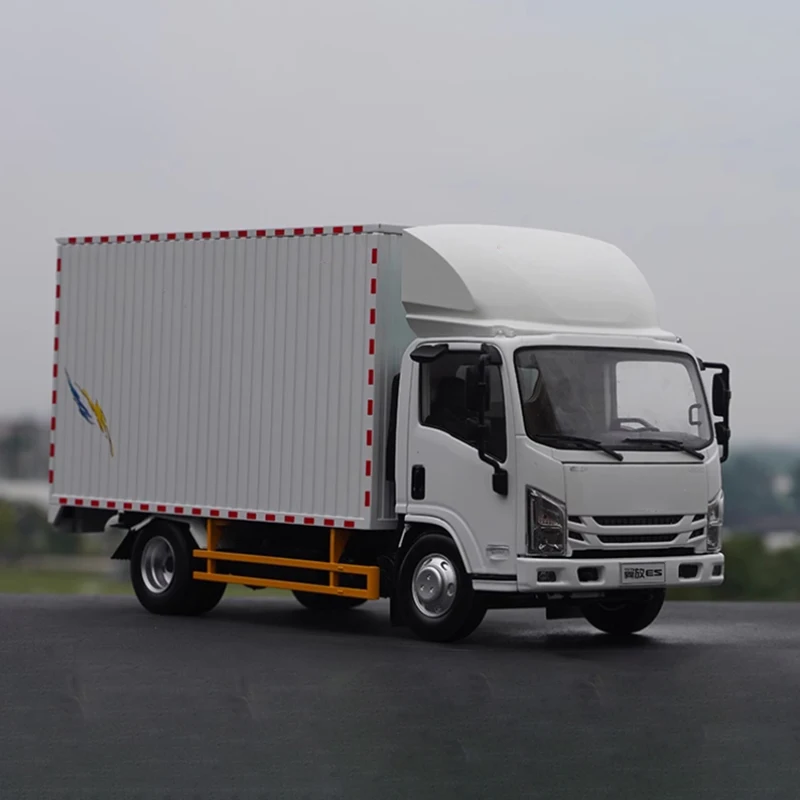 Литый под давлением масштаб 1:18 Крылатый фургон модель автомобиля из сплава