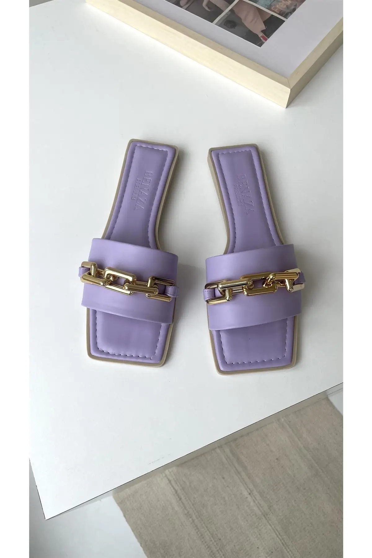 

Women slippers lilac