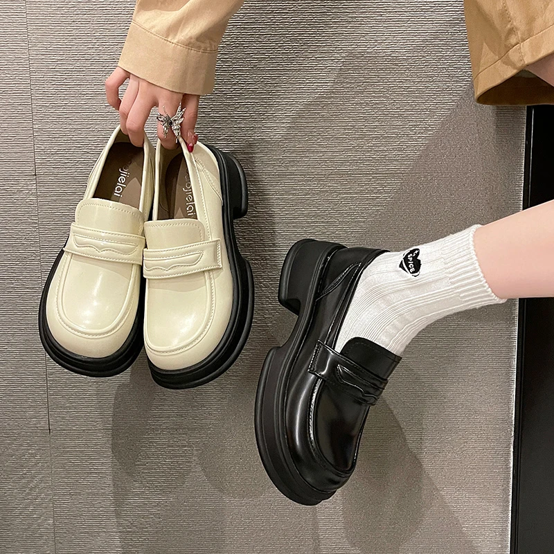 

Туфли без каблуков