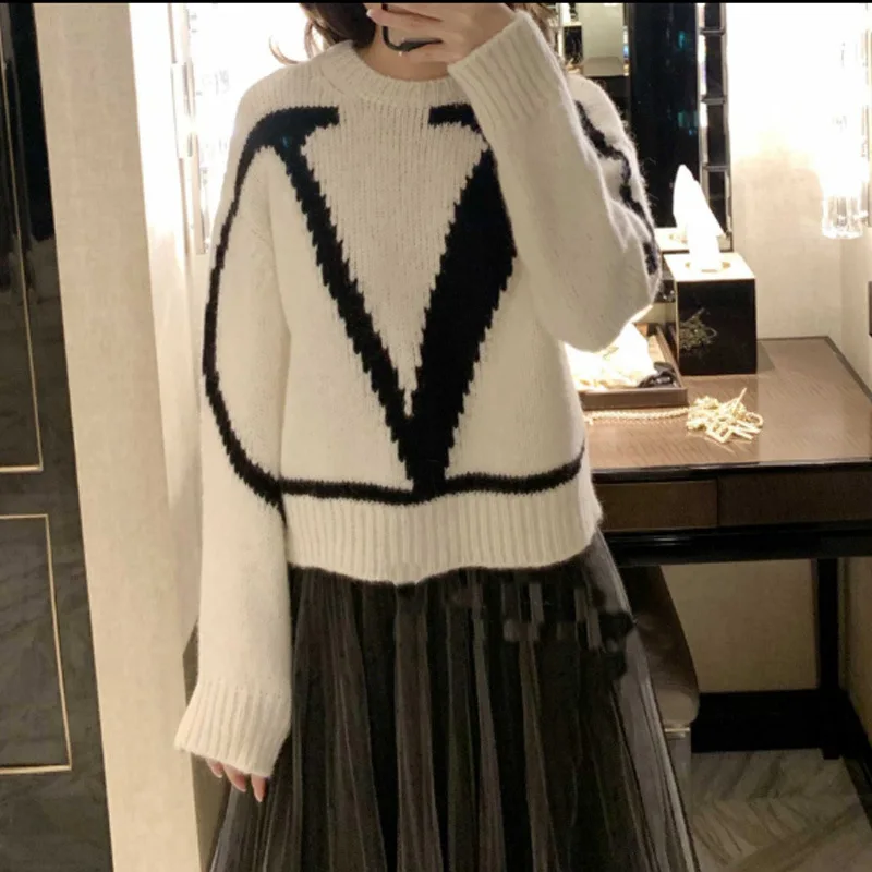

Jacquard big V letter pullover sweater women's knitted top autumn and winter new