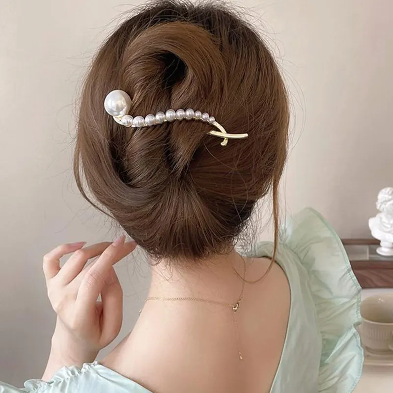 

New Fashion Pearl Hair Clip Butterfly Rhinestone Plate Hairpin Buckle Women Girl Elegant Barrette Headwear Party Hair Accessory