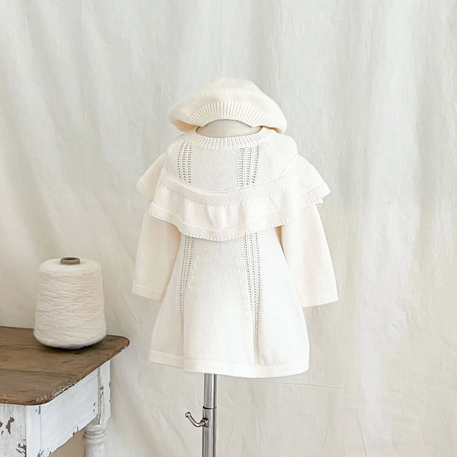 Детское вязаное платье