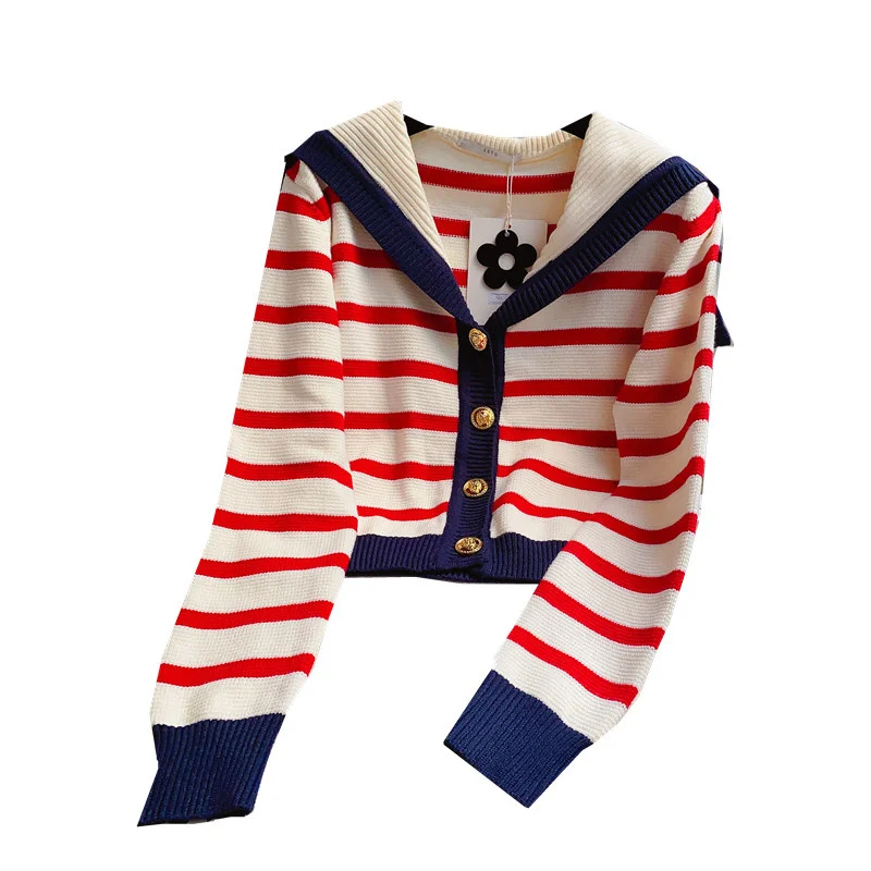 

Женская осенне-зимняя рубашка с контрастной надписью