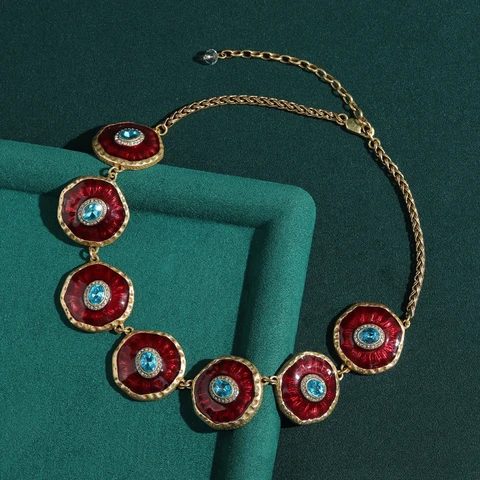 Колье-чокер STALAIT с красным камнем