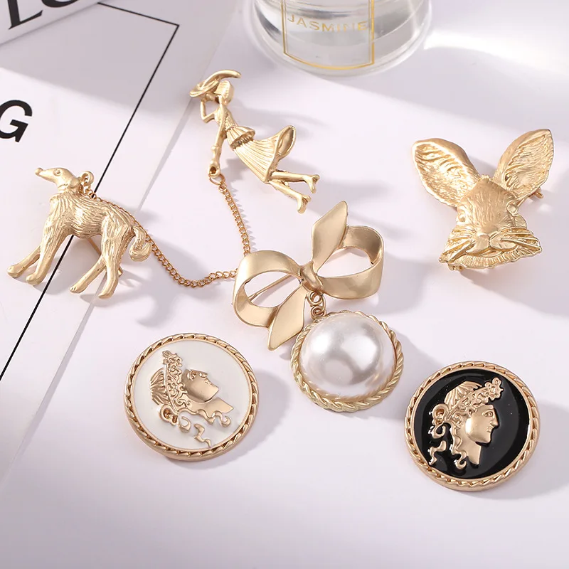 

Women Vintage Palace Baroque Brooch Sweater Suit Coat Accessories Elegant Corsage Badge Metal Literary Pearl Plant Brooches