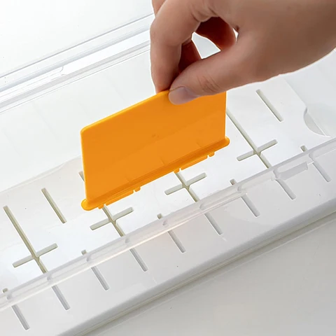 Пластиковый органайзер для карт 550+