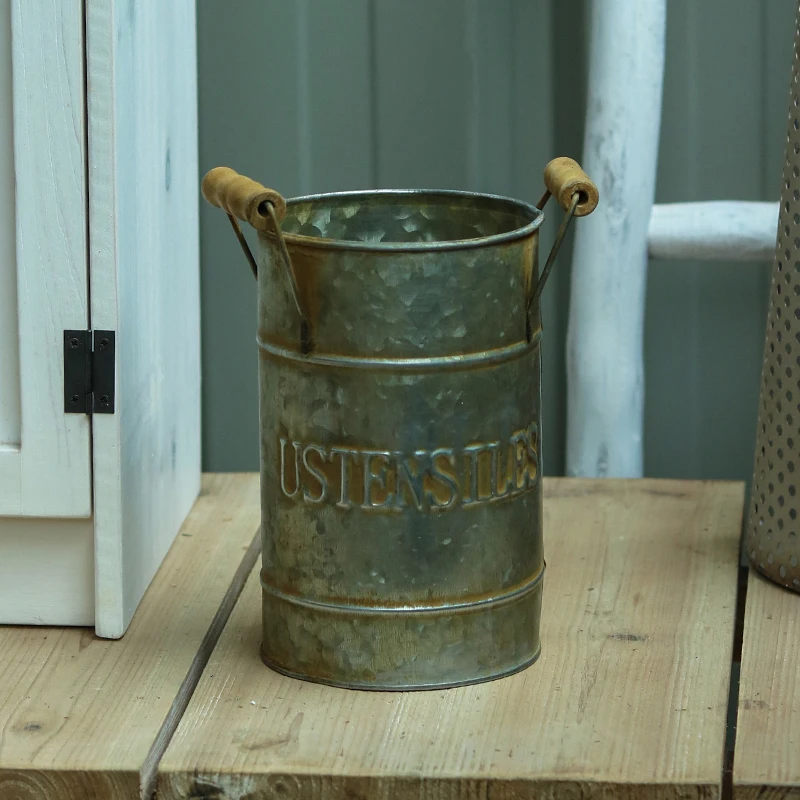 

Retro Thickened Iron Sheet Dry Flower Bucket Flowerpot Office Home Garden Florist Display Decoration