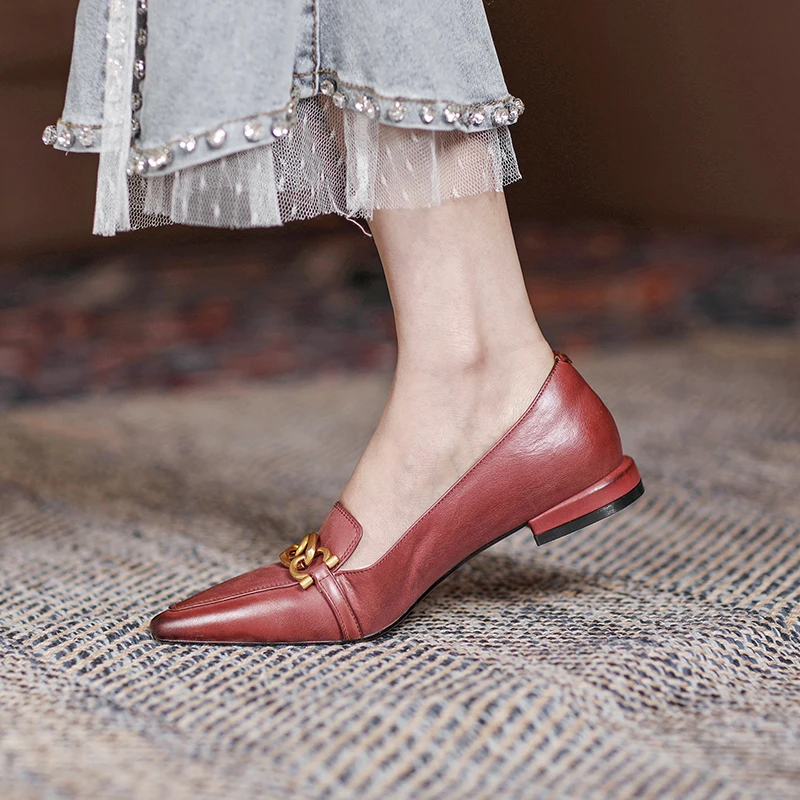 32-43 large size pointed cow leather women's shoes with metal decoration low heel thick heel women's shoes