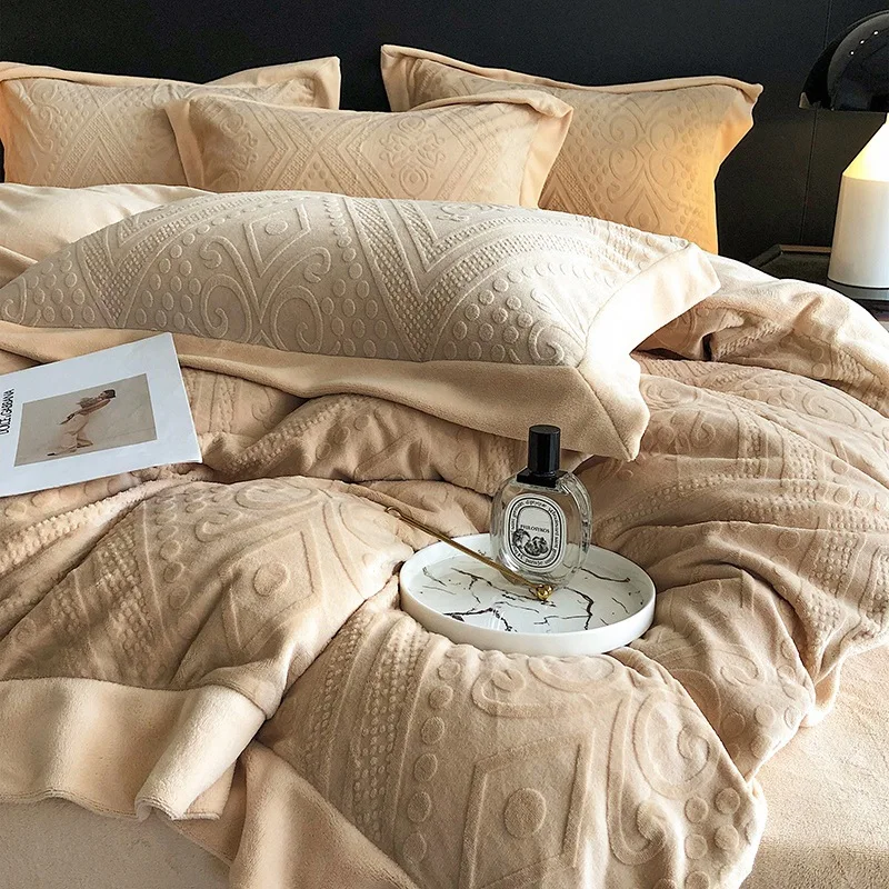 

Зимнее теплое утолщенное покрывало для кровати, однотонное бархатное покрывало, наволочка, комплект для двуспальной кровати, Королевский Комплект постельного белья