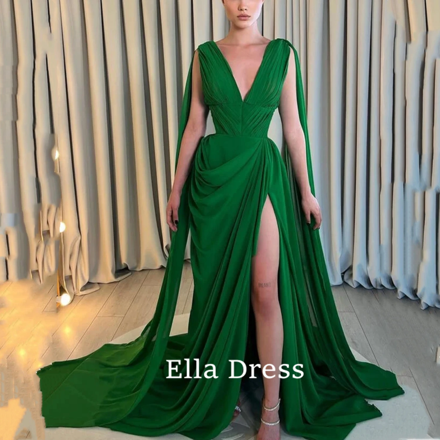 Женское платье-майка с глубоким