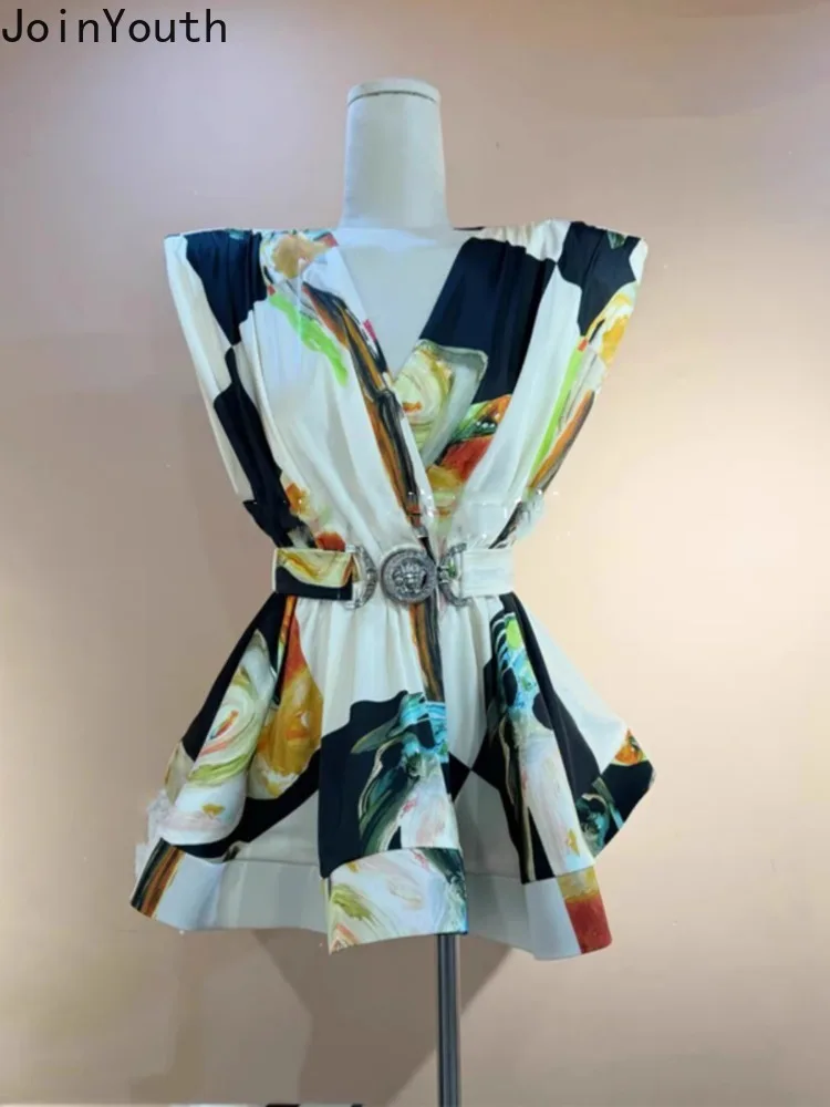 Женская блузка с V-образным вырезом без рукавов