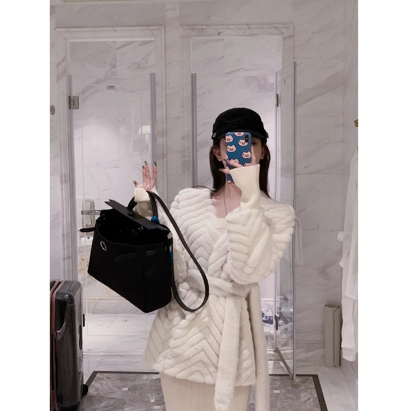 2024 зимнее новое модное плюшевое пальто из искусственной норки с v-образным