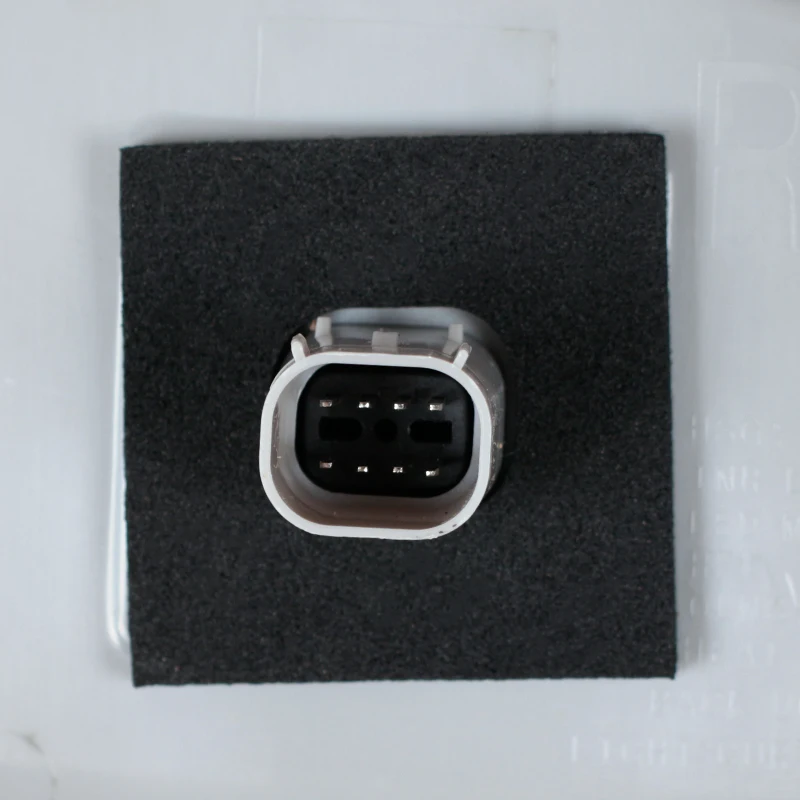 Фонарь заднего хода для Chrysler 300 2015-2023