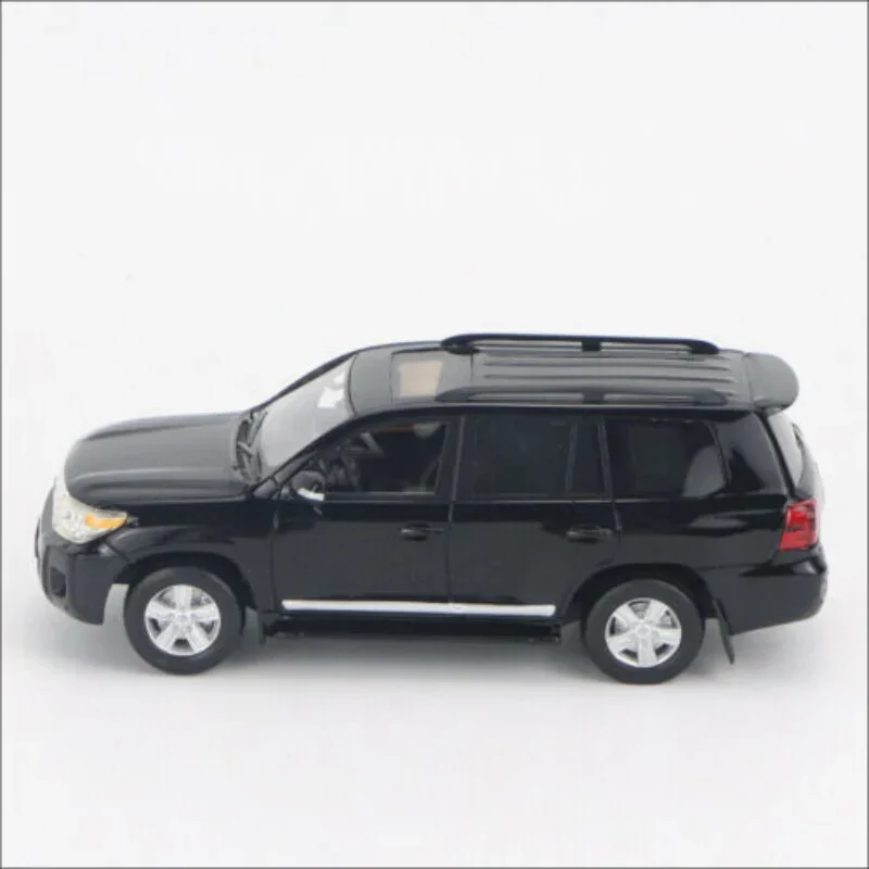 Модель автомобиля LAND CRUISER 200 SERIES WAGON 1/43 TOYOTA V8 из полимера для дисплея