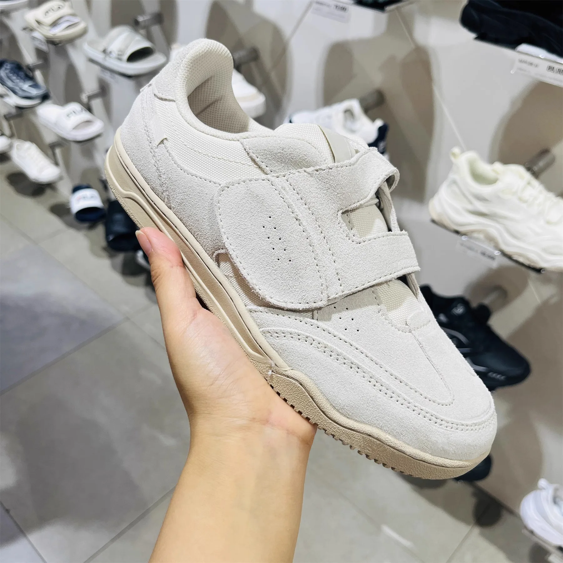 Кроссовки из воловьей кожи с круглой головкой и липучками повседневные туфли на