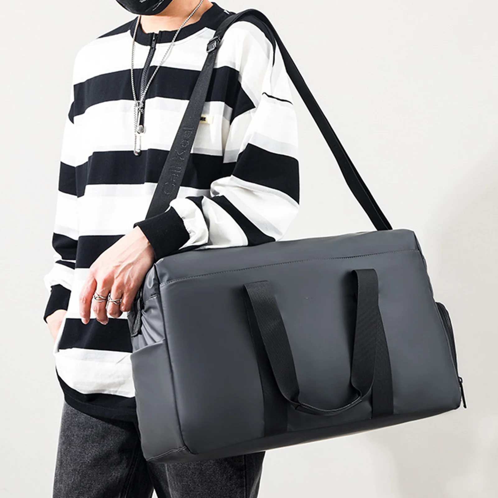 

Fashion Grey/Black Travel Storage Bag Lightweight Hiking Short Trip Small Pack For Outdoor Sports