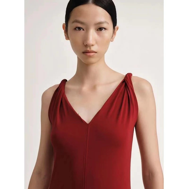 

2023 Spring New TOTEM * Red Dress Knotted Shoulder Deep V Slim Dress Christmas Red Dress Fashion Design~