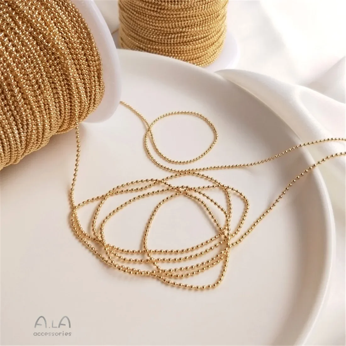 Золотая цепочка из 14-каратного золота фасоли круглая бисера объемная