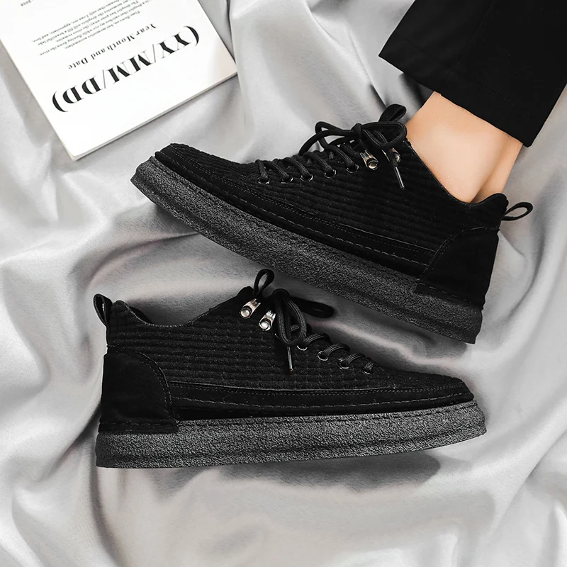 New Trendy Skateboarding Shoes Men Sneakers Vintage Designer Men's Shoes Breathable Platform Sneakers Men Vulcanize Sports Shoes